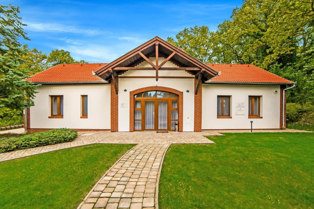 Hotel Haracsi Vendeghaz Zselickisfalud Zewnętrze zdjęcie