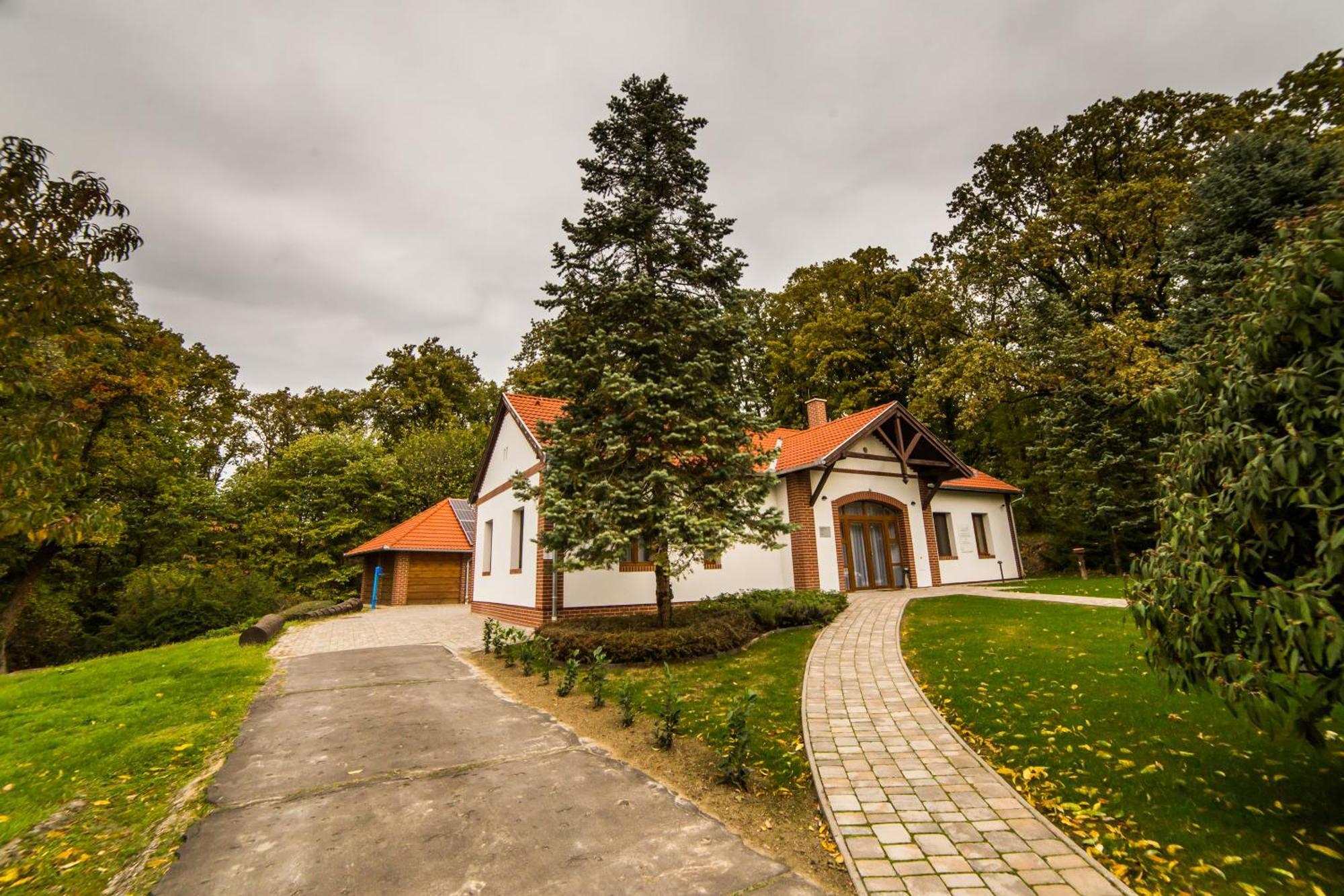 Hotel Haracsi Vendeghaz Zselickisfalud Zewnętrze zdjęcie